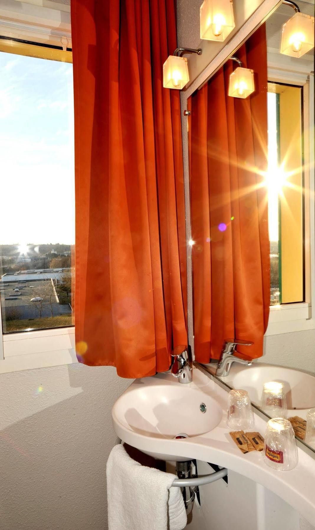 Welcomotel Limoges Buitenkant foto